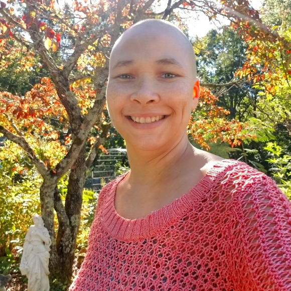 Meet your Posher, Lauren - Picture 1 of 2